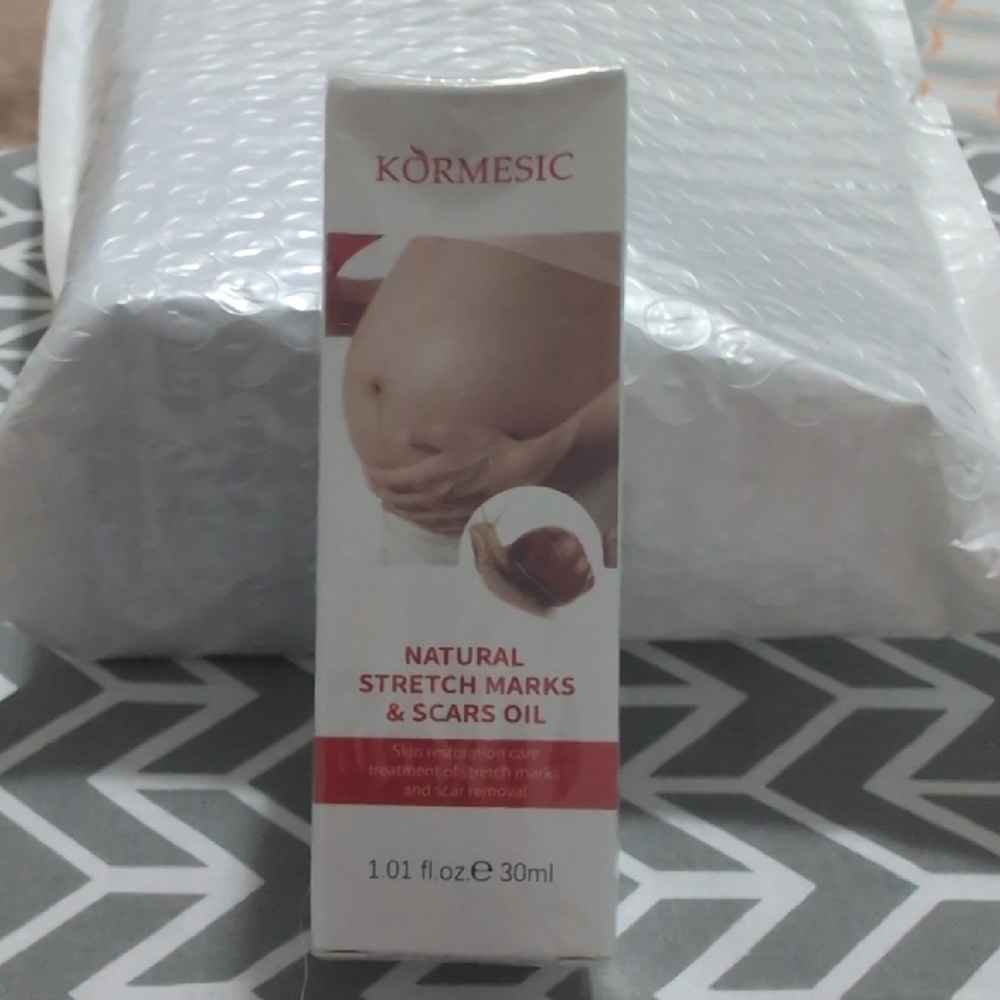 Red Saffron Body Oil Moisturizer